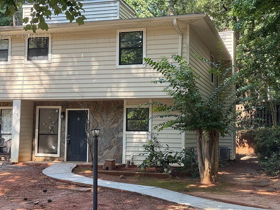 1st image of 5307 Darkwood Ct APT B