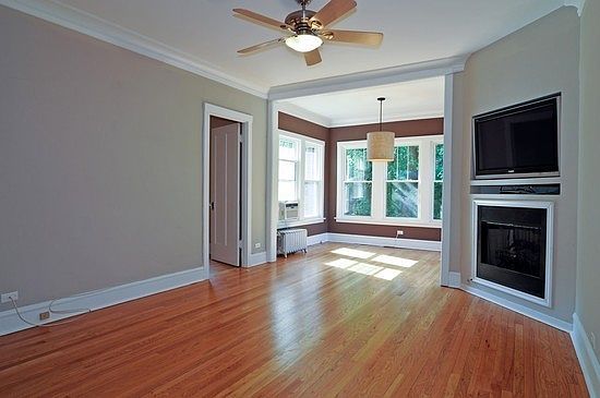 2nd image of 1438 W Summerdale Ave #2