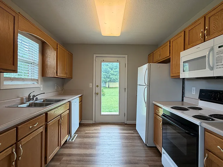 158 N Black Branch Rd #A — Photo 4