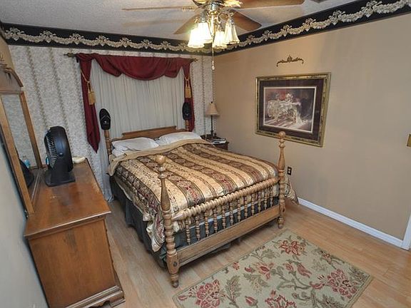 5th image of 12422 Pepperfield Dr