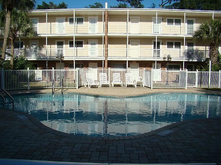 1st image of 710 Scenic Hwy APT 203