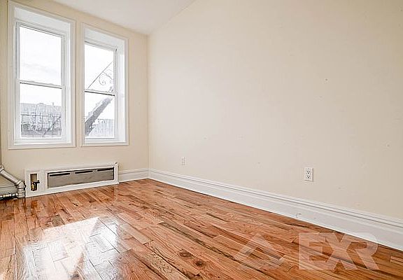 4th image of 709 De Kalb Ave #16