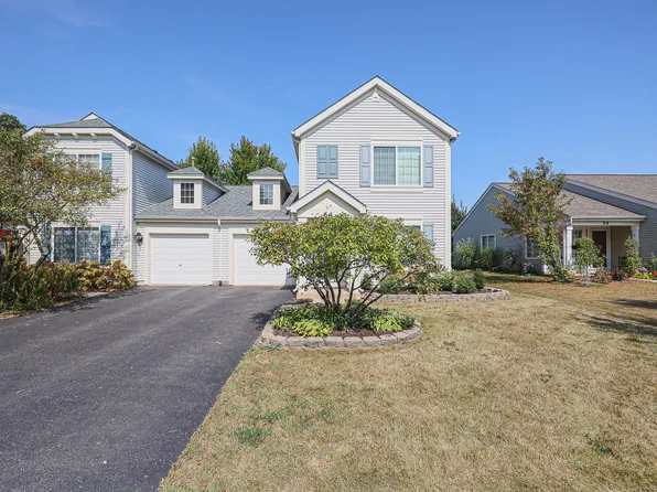 64 W Providence Ln #64, Round Lake, IL 60073