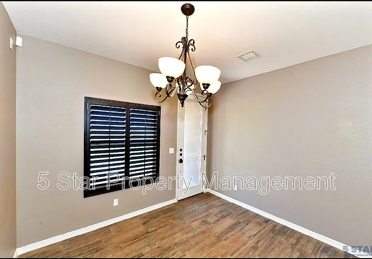 3741 Loma Adriana Dr — Photo 18