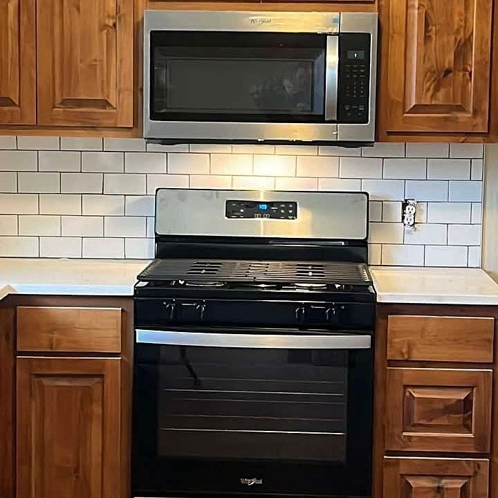 2nd image of 635 S Maywood Dr