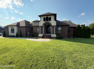 127 Ashley Ct, Speedwell, TN 37870