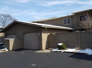 10 Baker St, Berea, OH