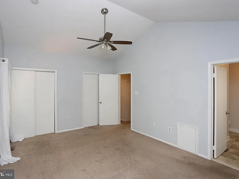 4710 Leyden Way — Photo 11