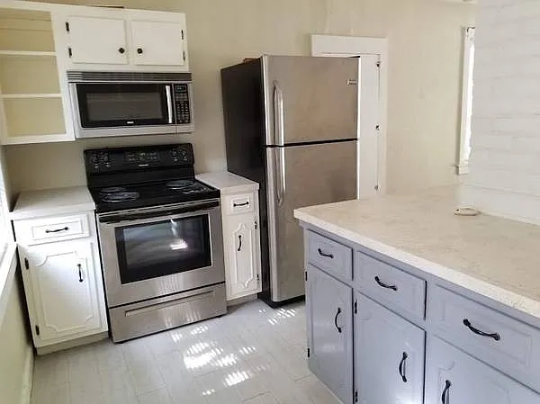 7 Mindoro Cir — Photo 3