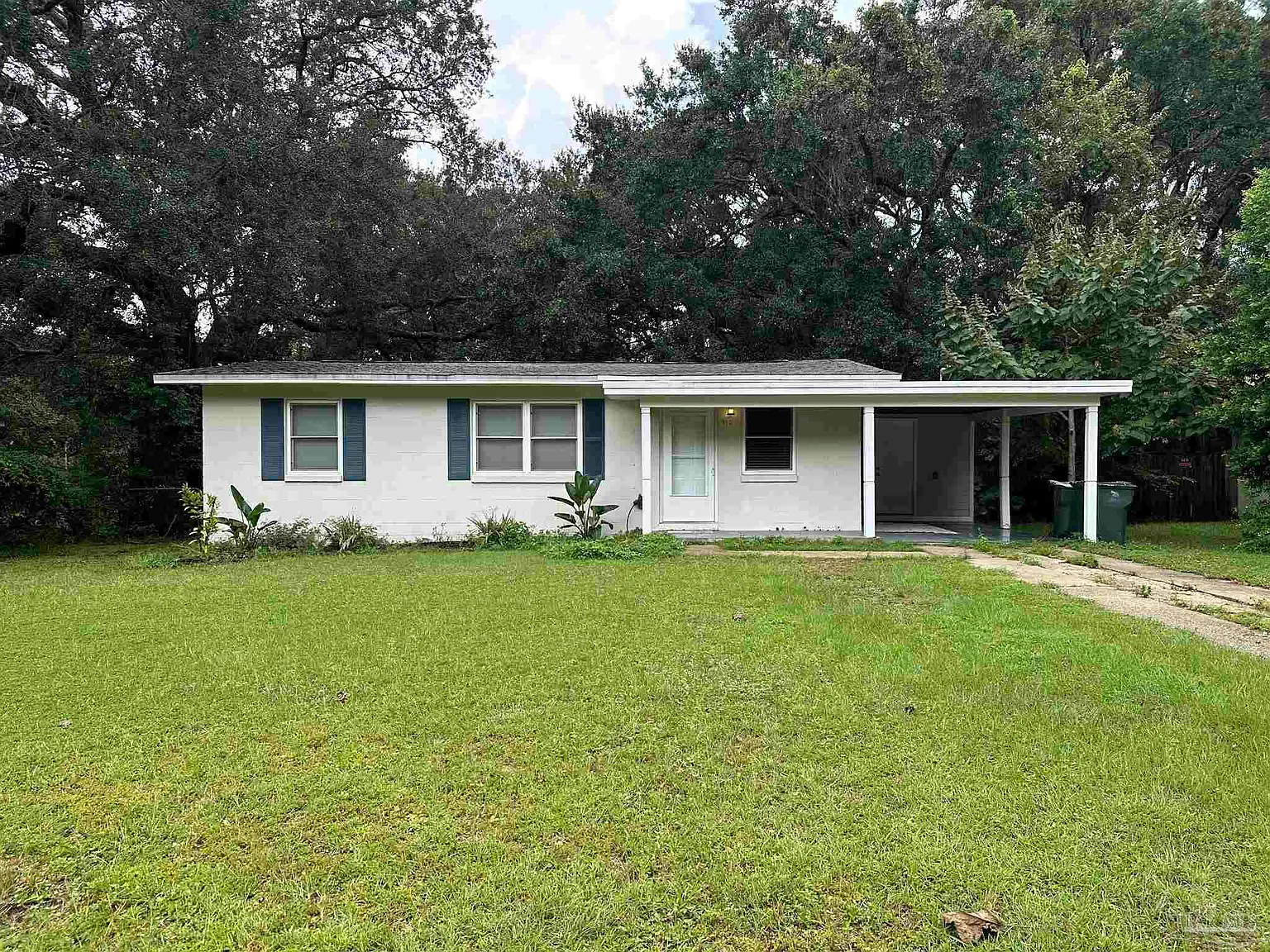 3 bed, 888 sqft, $1,500 — Photo 1
