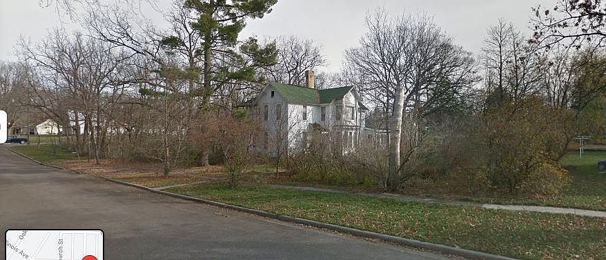 2nd image of 1020 Capital St