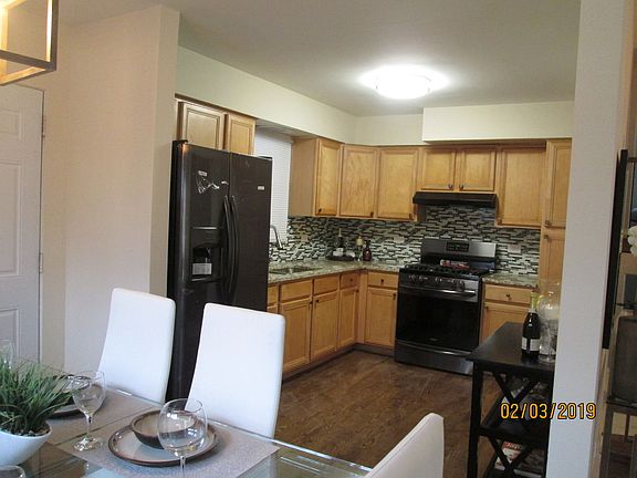 4th image of 14831 Dobson Ave