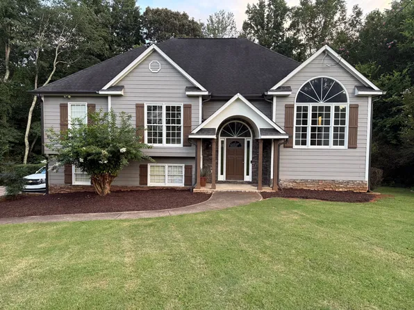 92 Wisteria Ct, Hiram, GA 30141