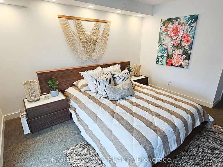 118 Varna Dr #101 — Photo 13