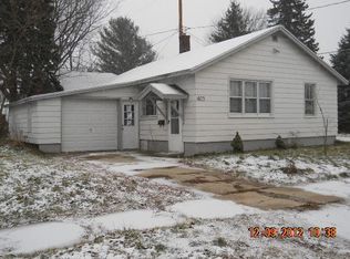 403 S Rowe St, Ludington, MI 49431