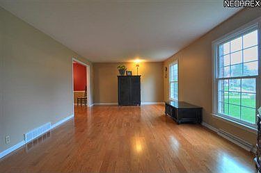 4th image of 30985 Clinton Dr