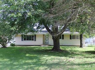 2113 Bloomington Rd, East Peoria, IL 61611