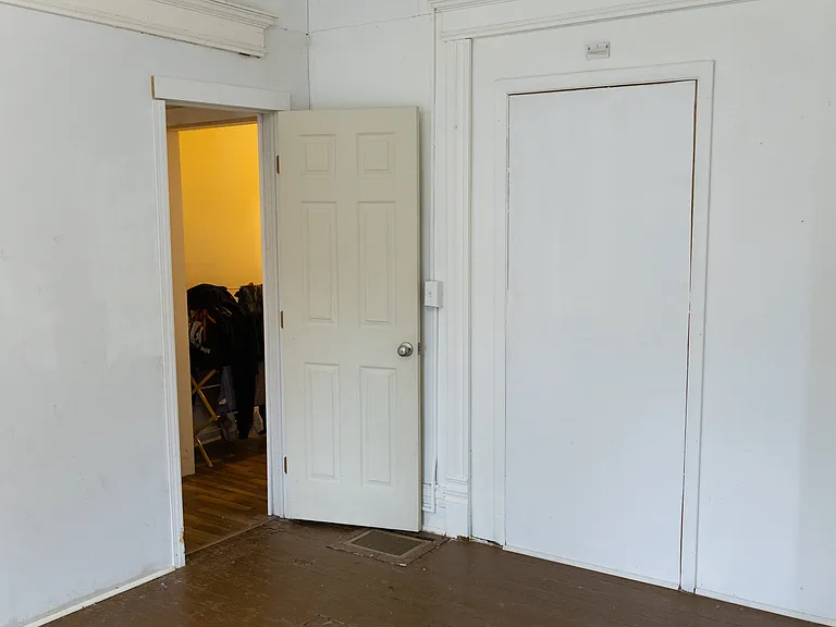 204-206 Barrett St #5 — Photo 24