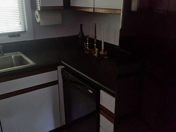 2nd image of 5015 Pine Cone Dr