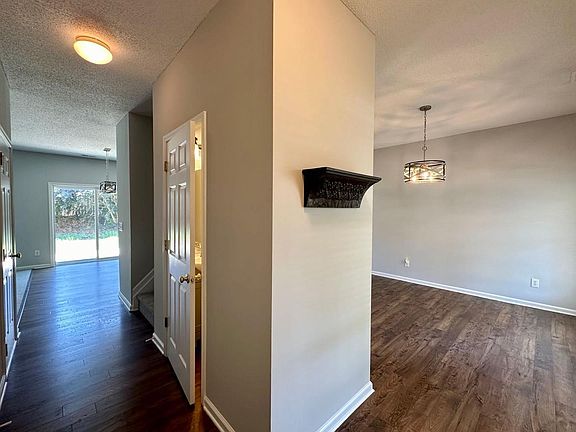 5th image of 816 Vonkramer Ct