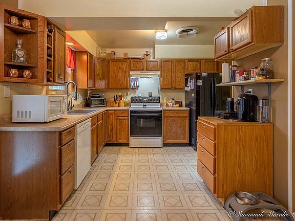 5th image of 324 Tanglewood Dr