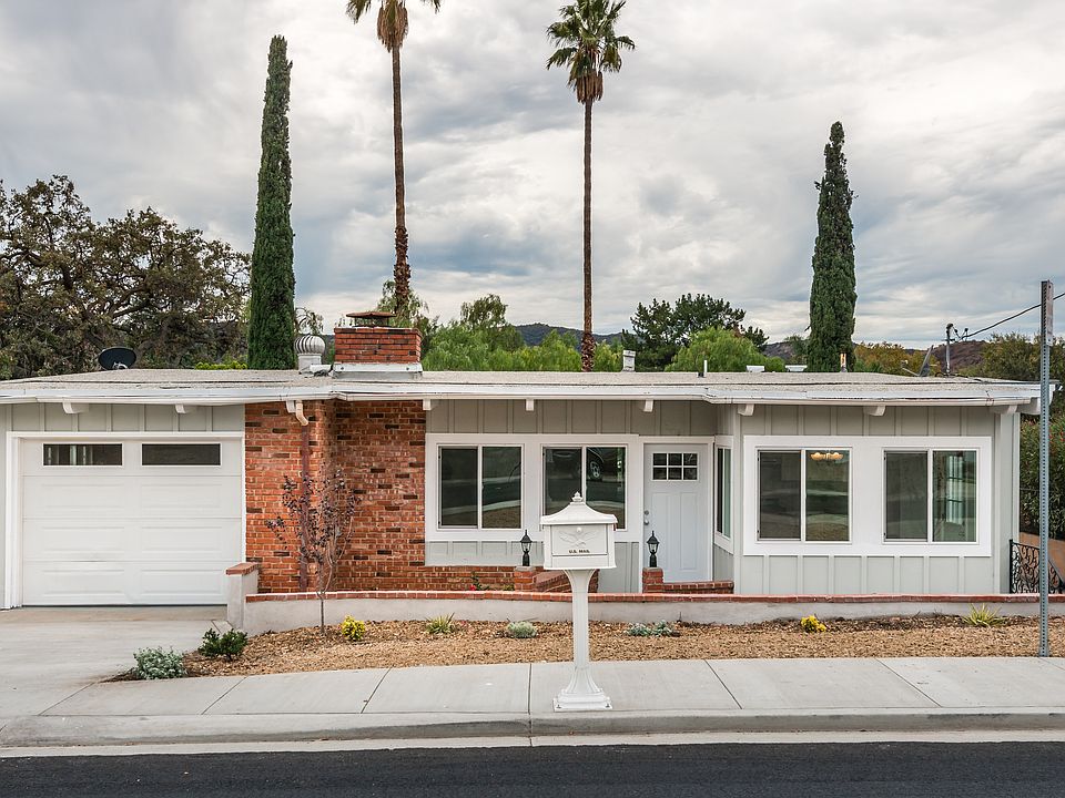 1st image of 2476 Los Feliz Dr