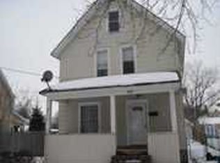 922 10th St, Beloit, WI 53511