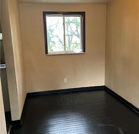 4th image of 2809 Sunset Blvd APT 2
