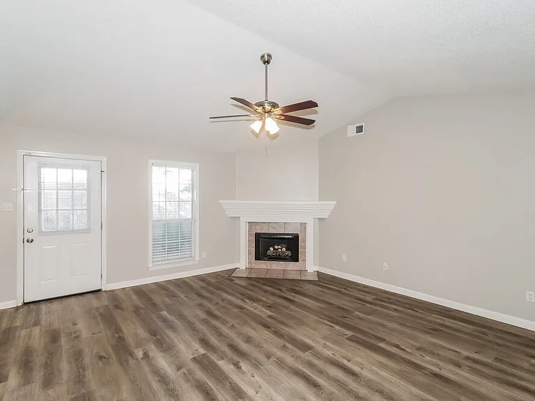 3920 Pecan Trace Cv — Photo 5