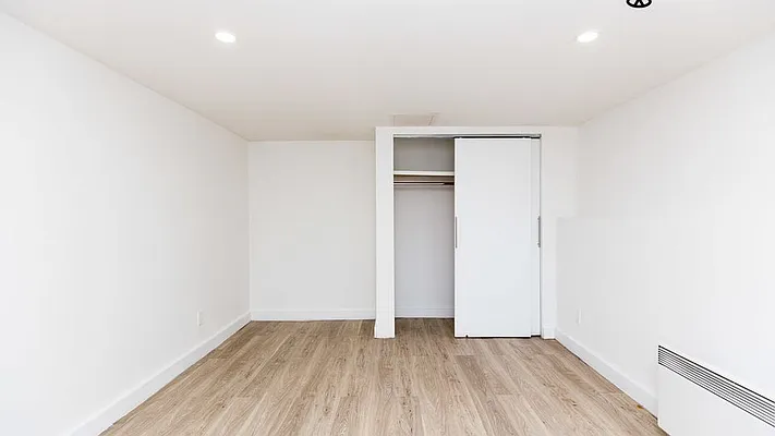 Rented by Nooklyn NYC LLC | media 42