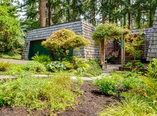 1807 Fircrest Dr, Eugene, OR 97403