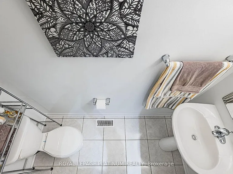 43 Arkwright Dr — Photo 21