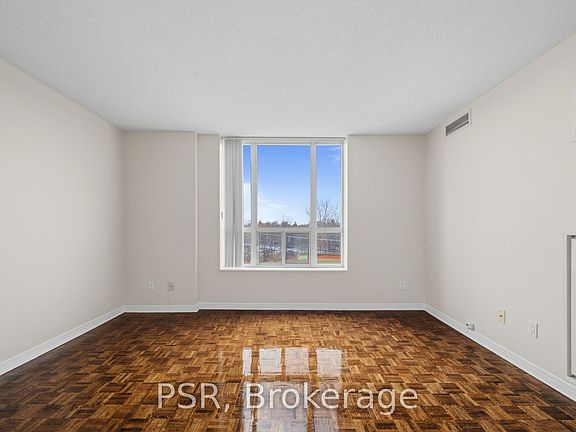 4th image of 515 Rosewell Ave #302