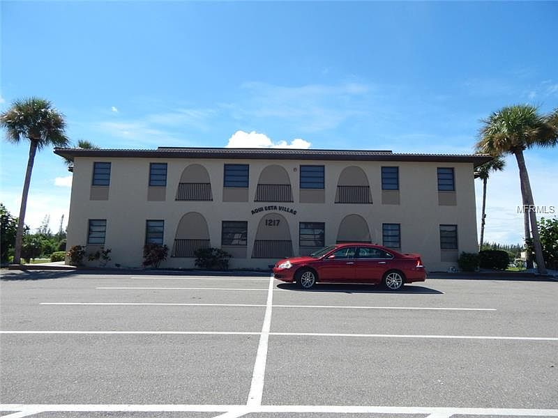 1st image of 1217 Aqui Esta Dr APT 9