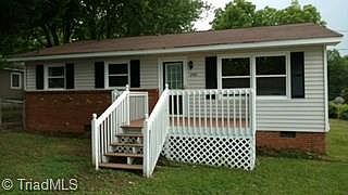 1st image of 200 E Minneola St