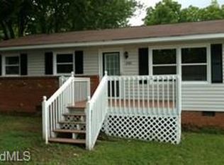 200 E Minneola St, Gibsonville, NC 27249