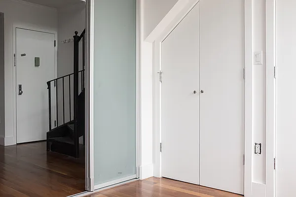 Rented by Compass | media 57