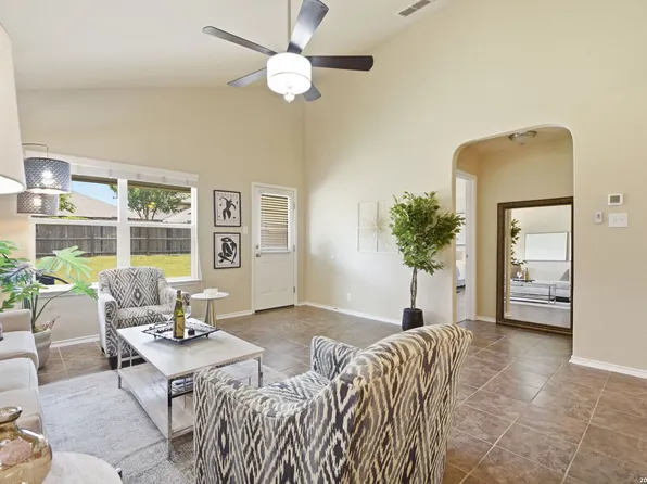 9011 WASHBURN CT, San Antonio, TX 78254
