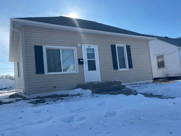 315 E 29th St, Kearney, NE 68847