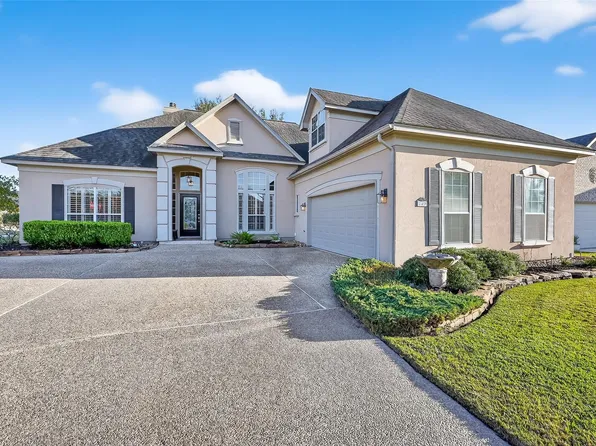 249 Blue Hill Dr, Montgomery, TX 77356