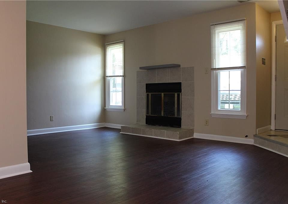 1st image of 4413 Dartmoor Ct