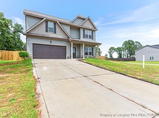 10 N Dakota Ct, Spring Lake, NC 28390