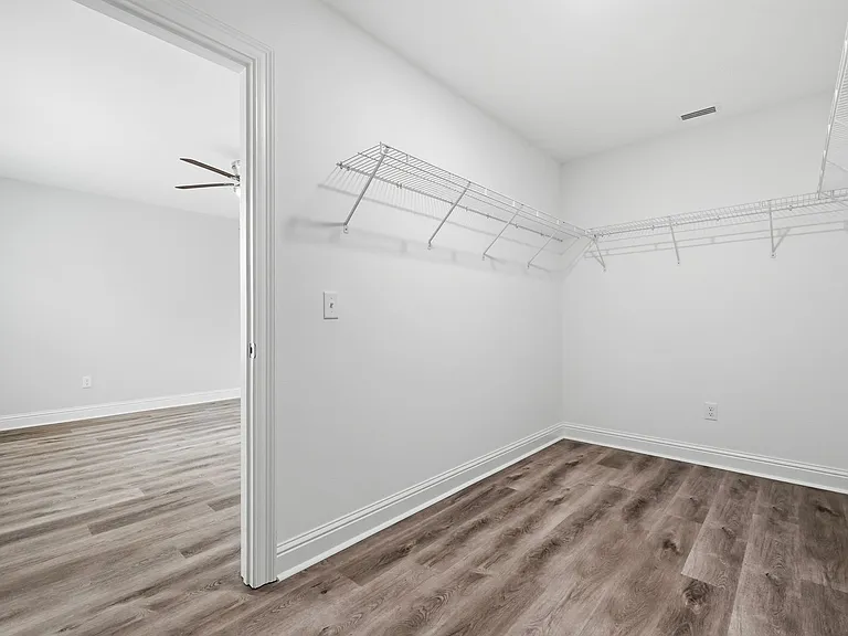 699 Woodlawn Ave NW — Photo 27