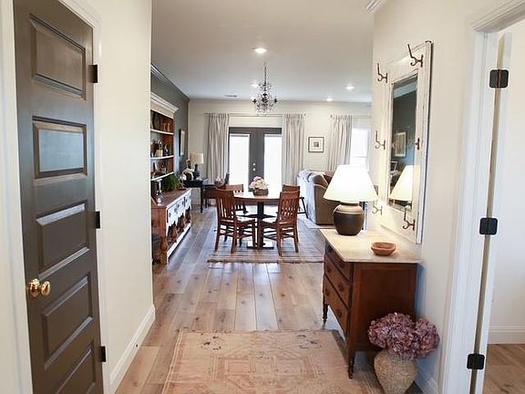 4th image of 11611 Carefree Ln