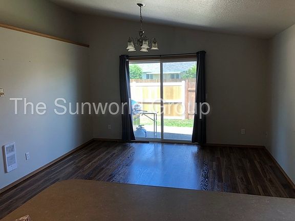 5th image of 16610 NE 27th Way