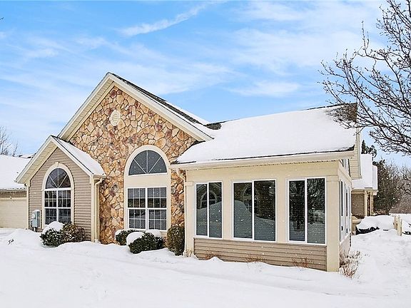 3rd image of 35 Maple Center Rd