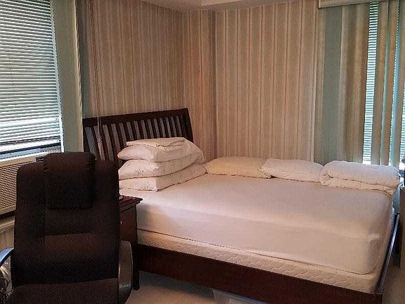 5th image of 6115 98th St APT 7J