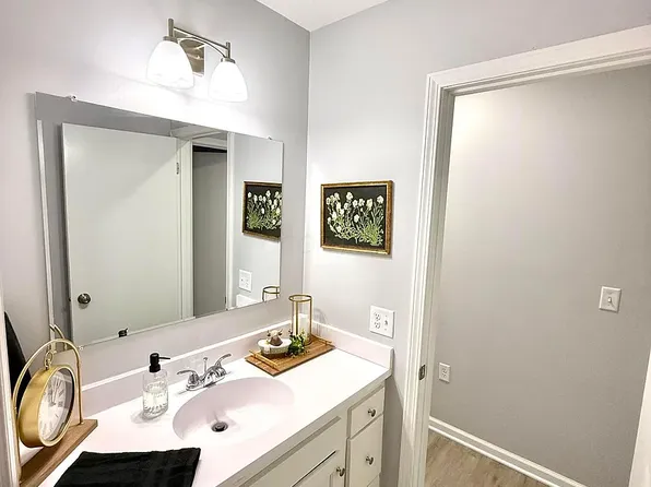 2275 N Cable Rd, Lima, OH