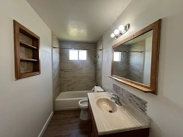 2 bed, 1102 sqft, $2,600 — Photo 3