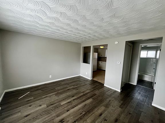 4th image of 8 Cumberland Ave APT 2
